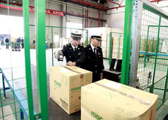 “双十一”当天南京海关高效验放跨境电商商品35万单